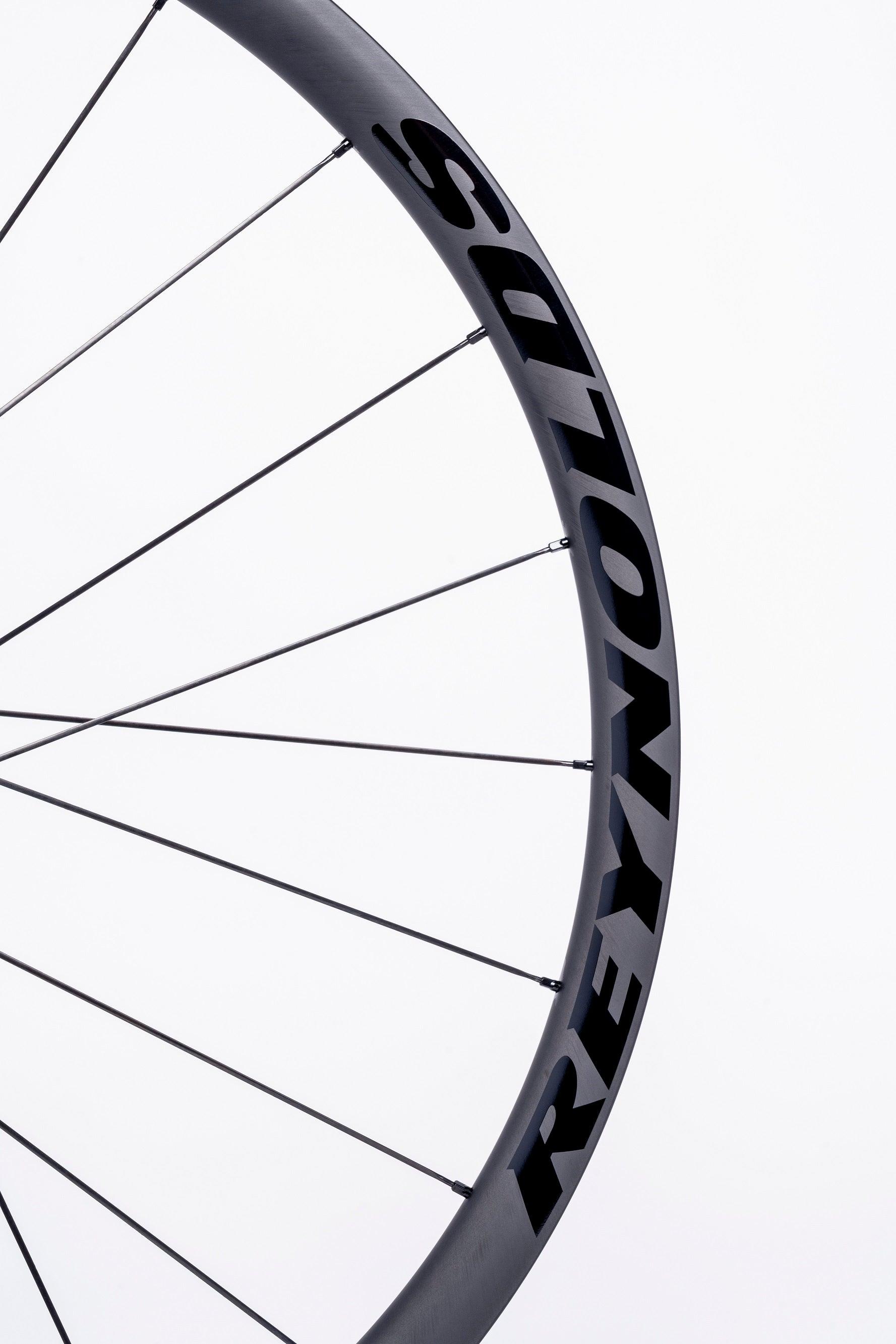 Reynolds BLACKLABEL G700 / G650 EXPERT - GAMUX